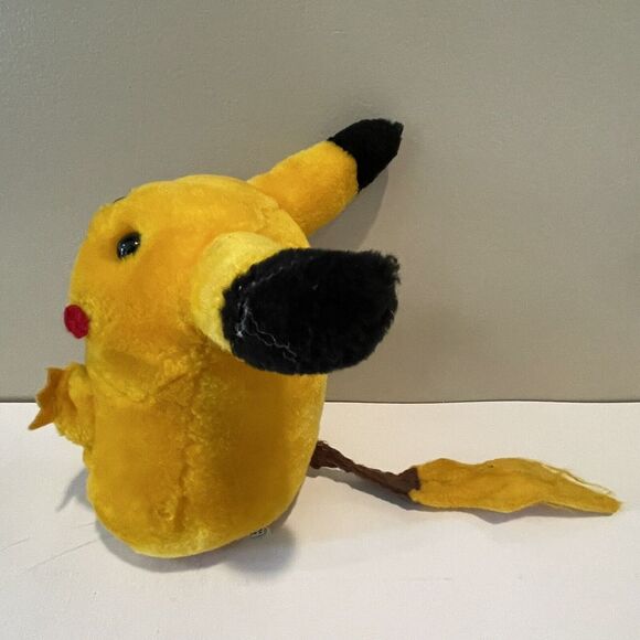Vintage Pokémon Pikachu Party Plush RARE - Picture 4 of 9